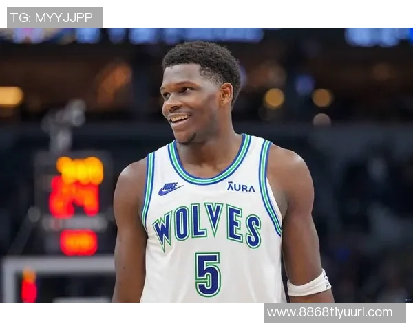 爱德华兹复出首战表现平平13投5中仅得15分正负值惨淡25 爱德华兹复出首战表现平平13投5中仅得15分正负值惨淡25